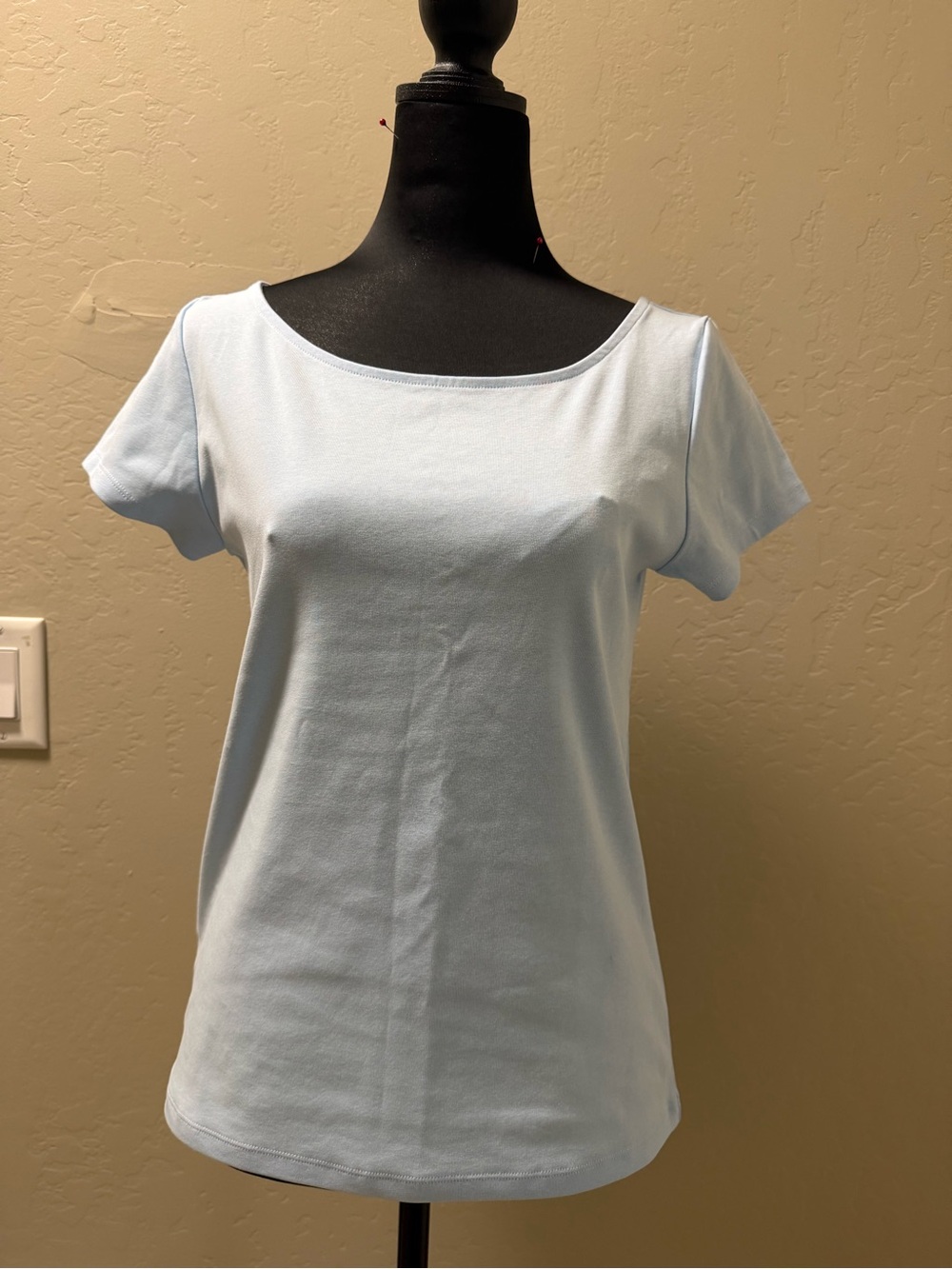 Ann Taylor Light Blue Scoop Neck Short Sleeve Top